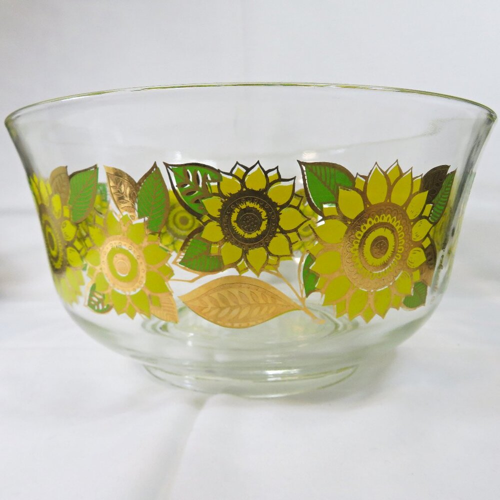 Vintage GEORGES BRIARD Large 10.5" Sunflower Serving Bowl Vibrant Golds & Greens